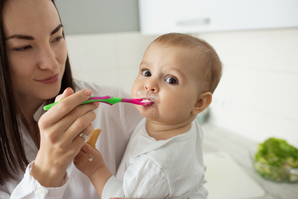 Newborn feeding schedule